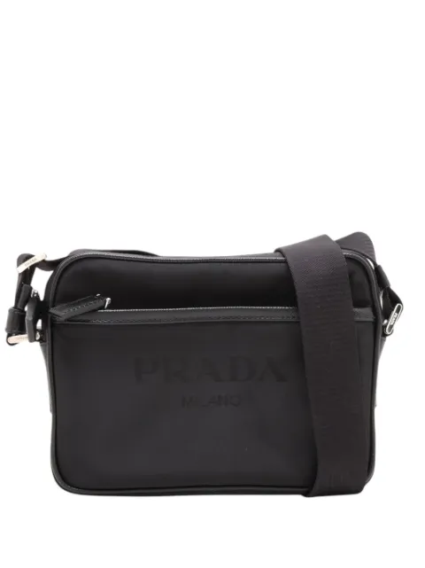 Prada Pre-Owned bandolera cámara Tessuto con ribete de piel Saffiano y logo 2013-2026