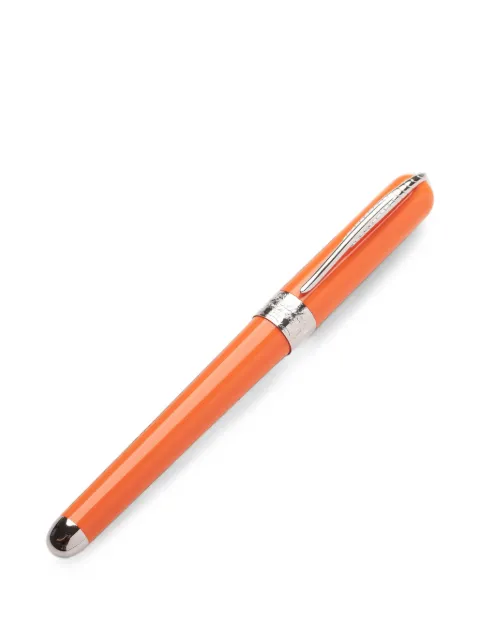 Pineider Avatar UR fountain pen