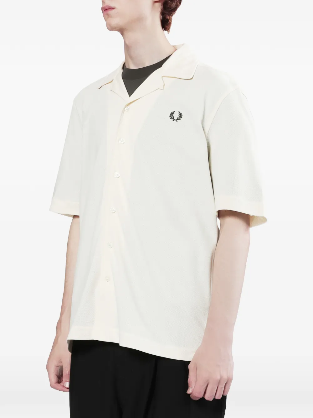 Fred Perry Overhemd met geborduurd logo en korte mouwen Beige