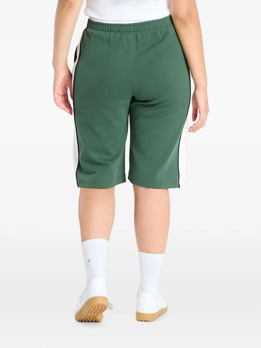 Nike logo-embroidered side-stripe shorts Groen