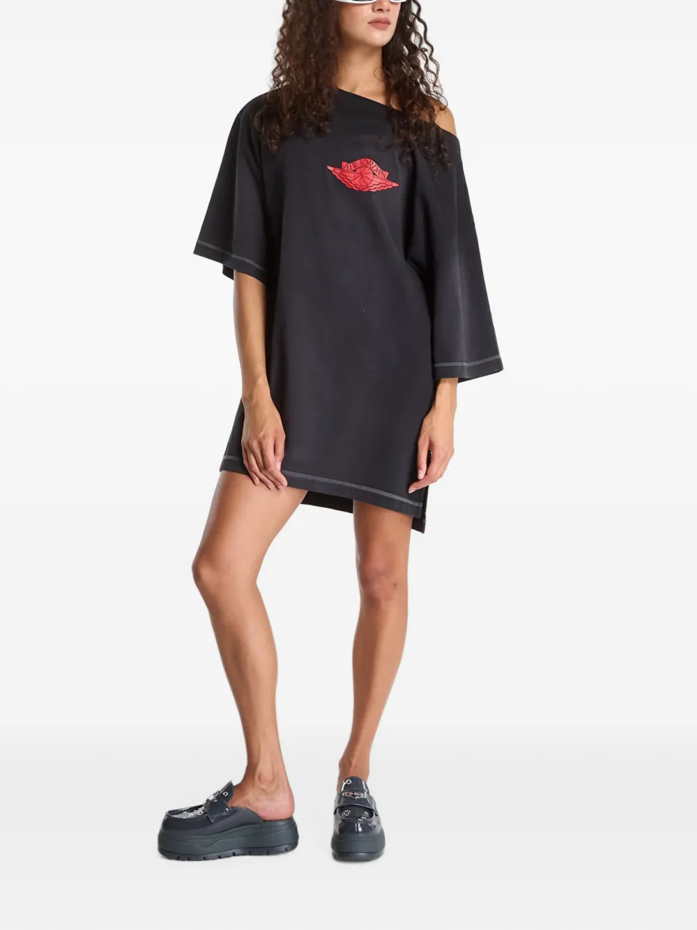 Jordan Flight off-shoulder mini-jurk met logoprint Zwart