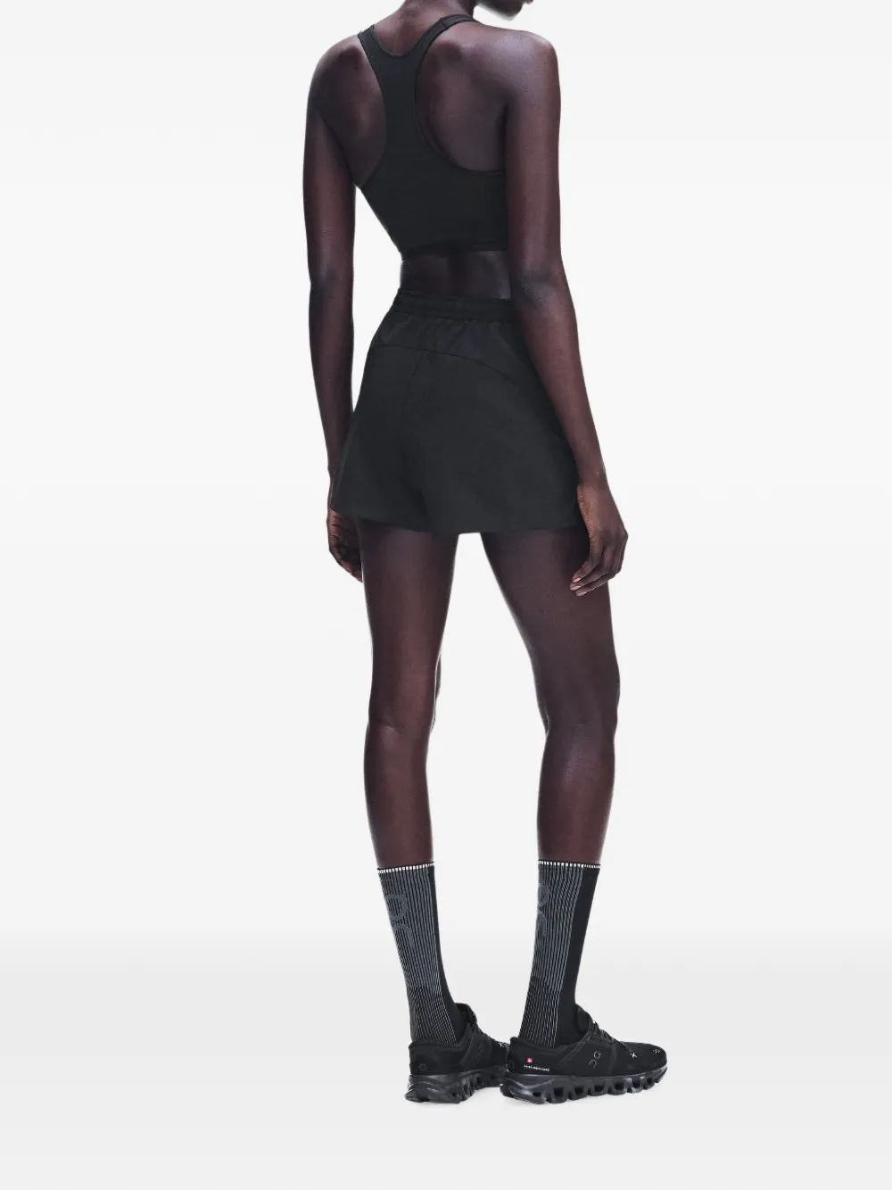 On Train 3" shorts Zwart