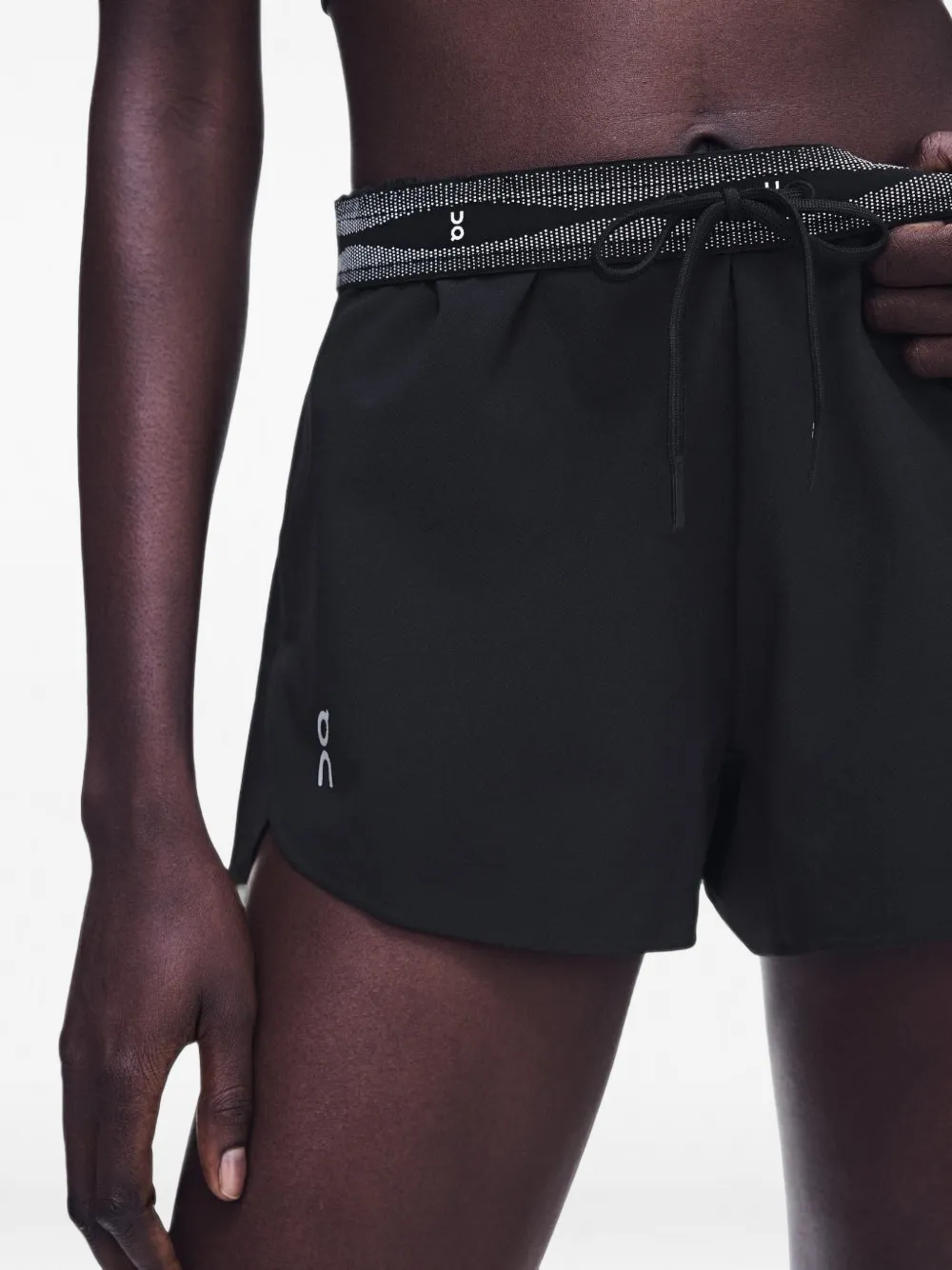 On Train 3" shorts Zwart
