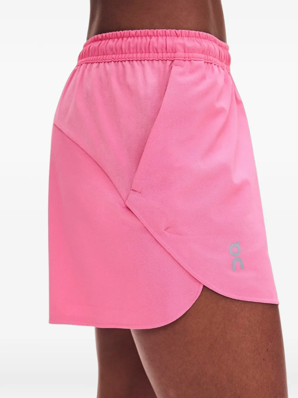 On Train 3" shorts Roze
