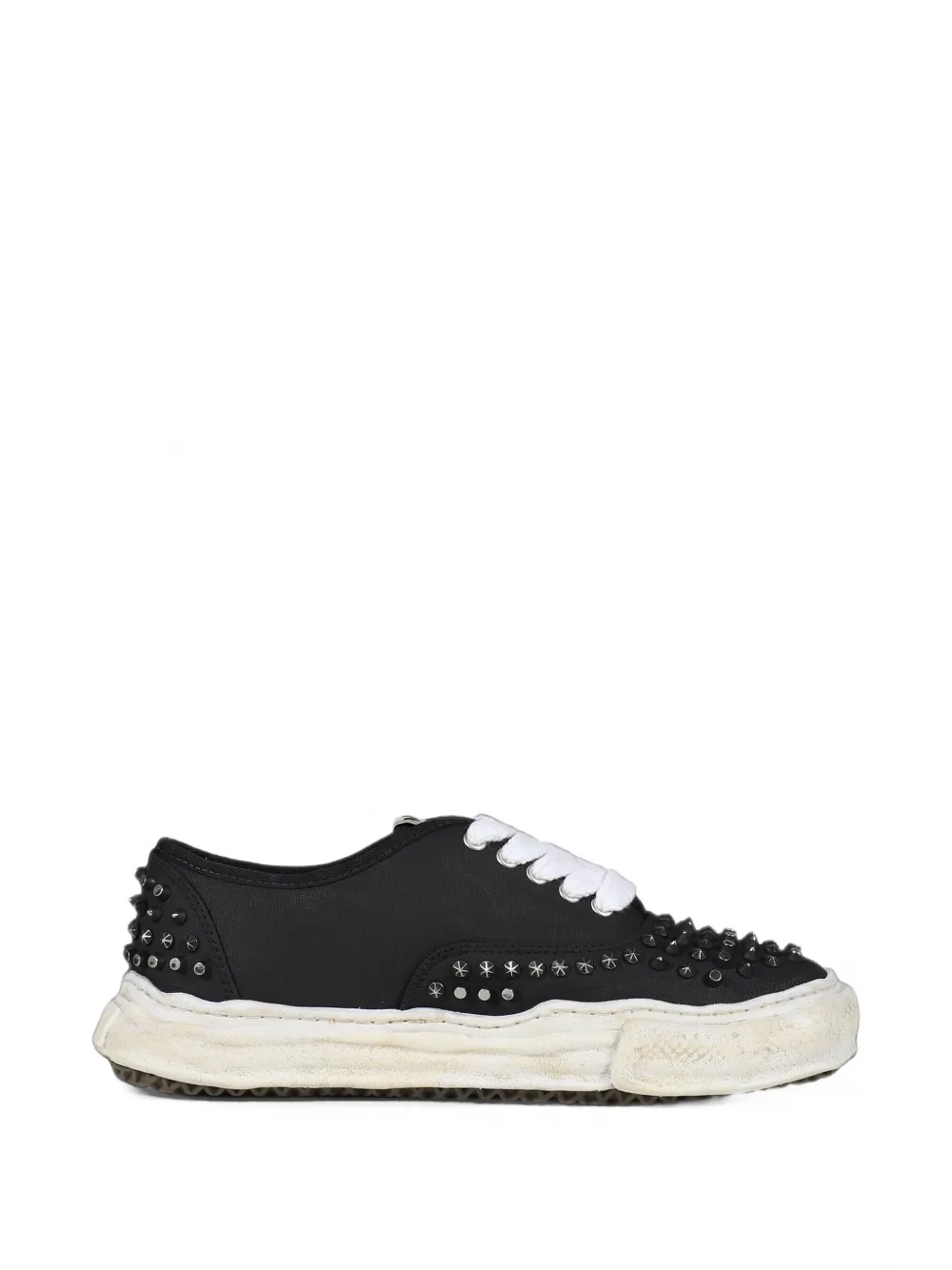 Maison MIHARA YASUHIRO Baker studded sneakers - Schwarz