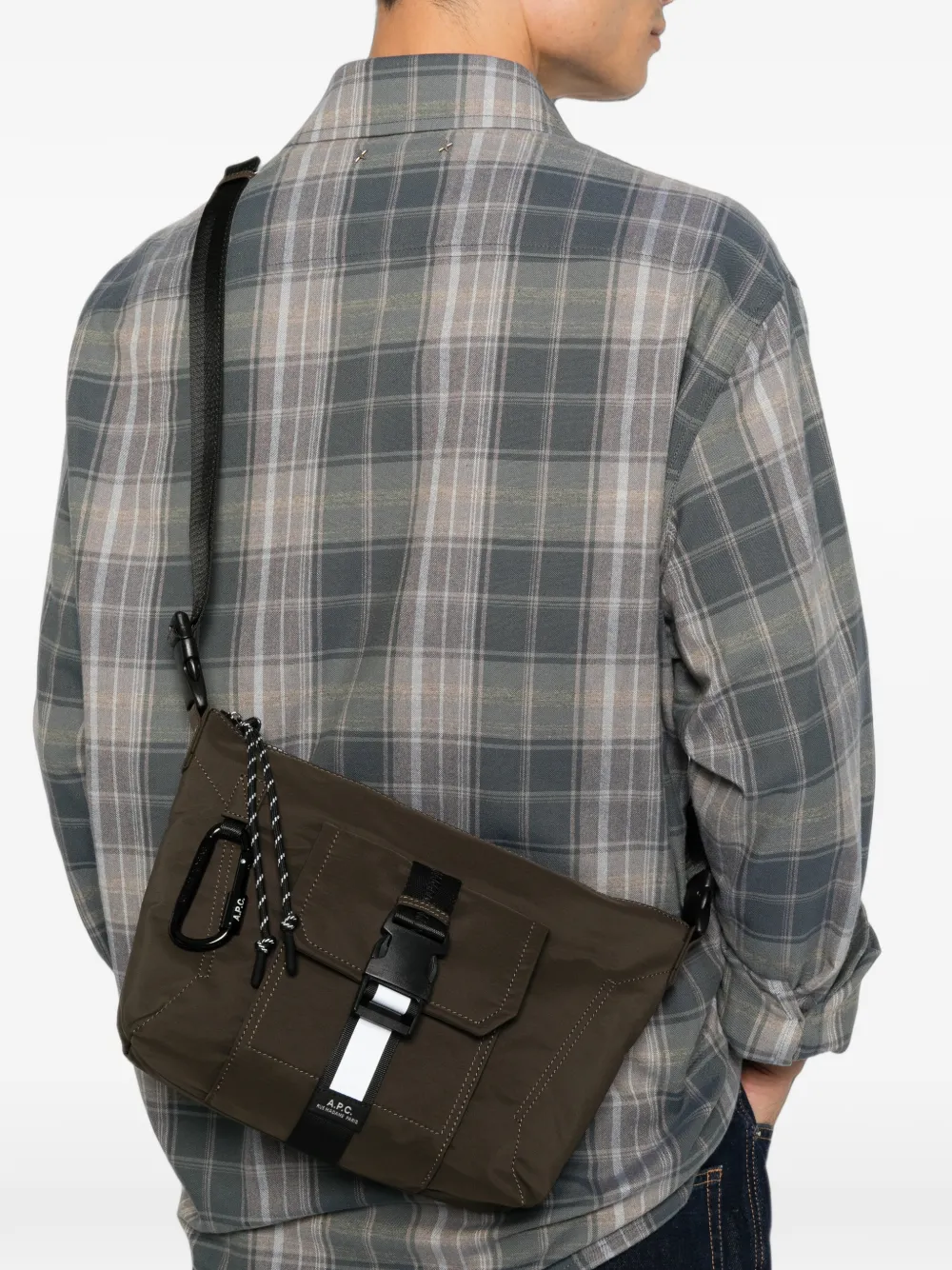 A.P.C. Messengertas met gespsluiting Bruin