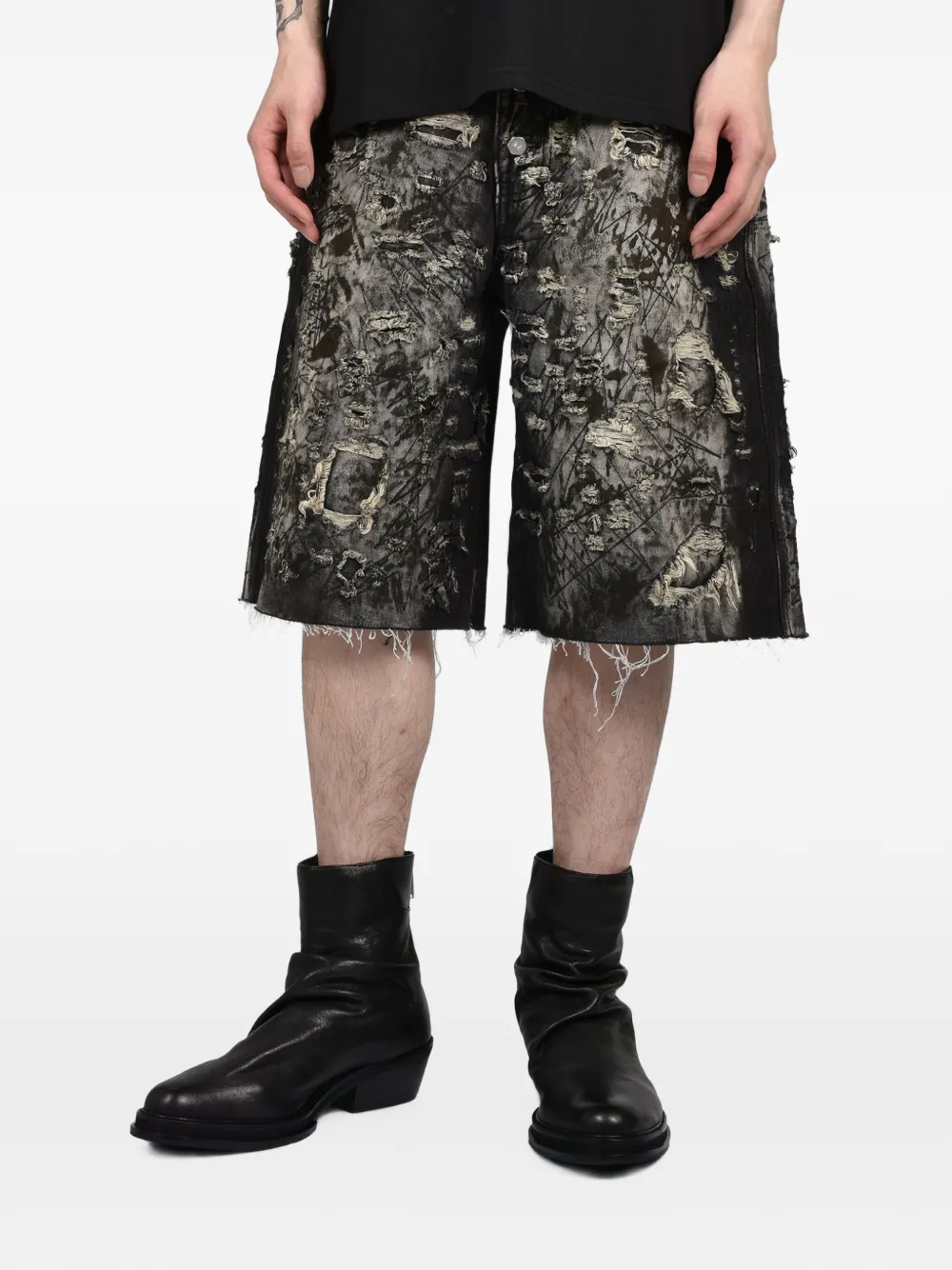 THUG CLUB Gerafelde denim shorts met wassing Zwart