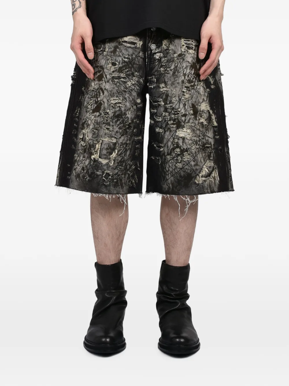 THUG CLUB Gerafelde denim shorts met wassing Zwart