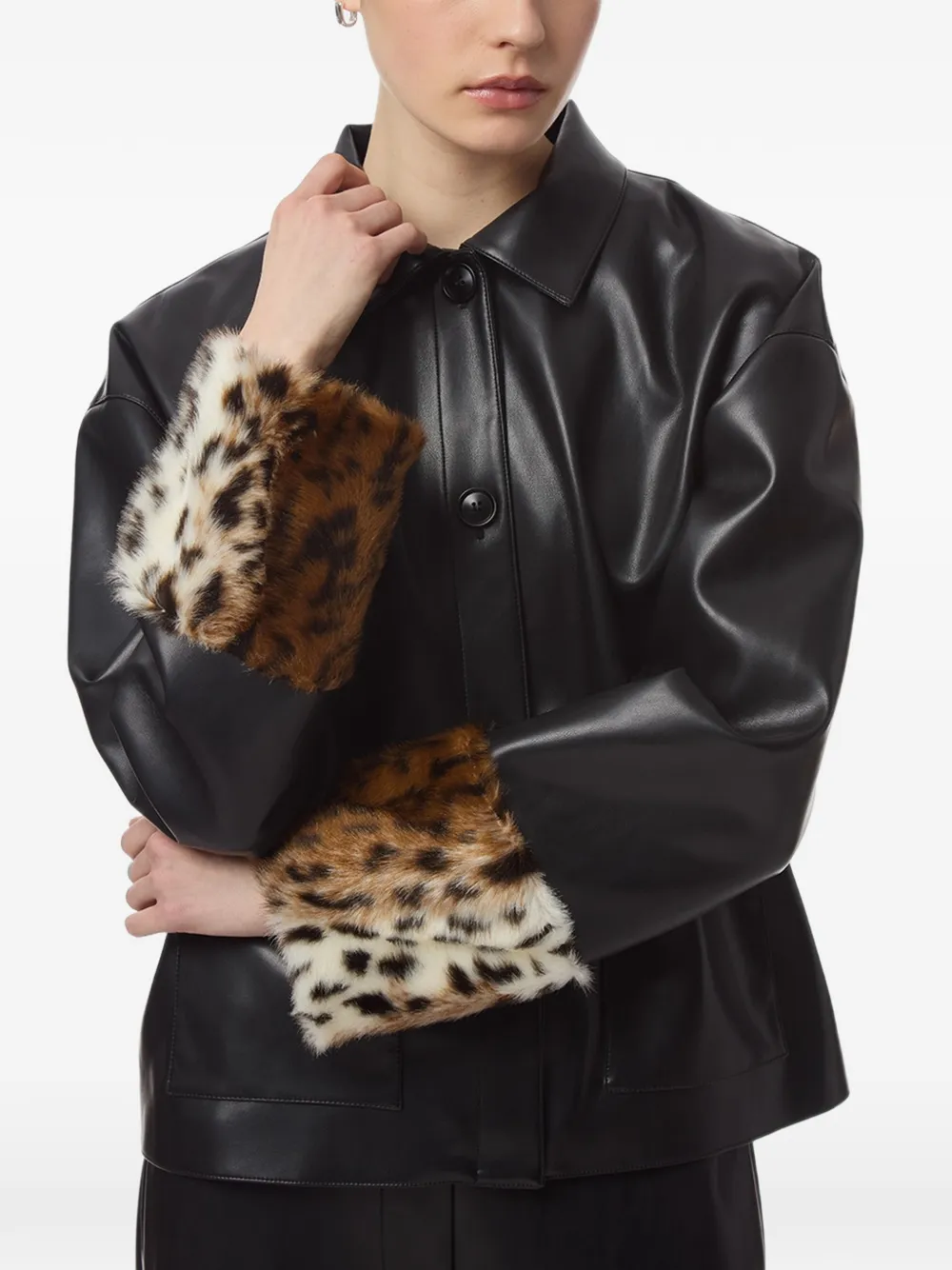 Apparis Bobbie shirtjack met luipaardmanchetten Zwart