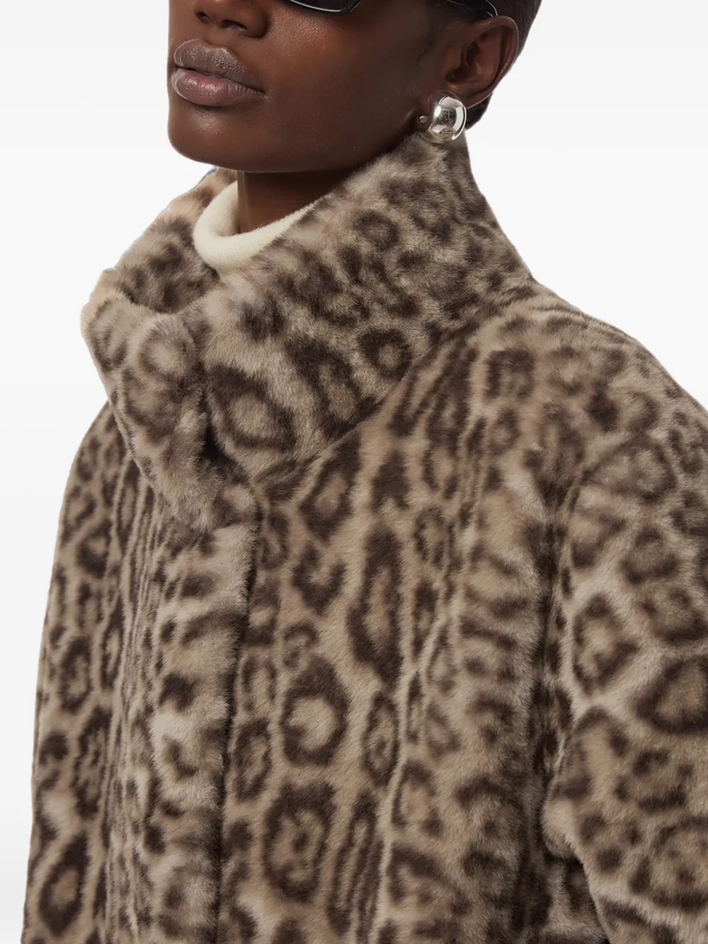 Apparis Blair jas van imitatiebont met luipaard-print Beige