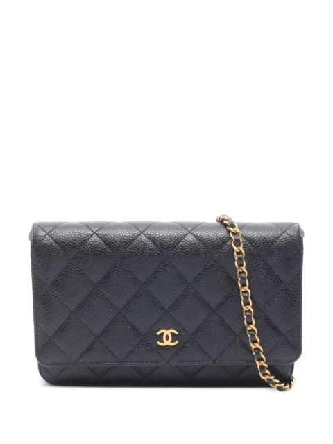 CHANEL Pre-Owned Matelassé leather chain shoulder bag
