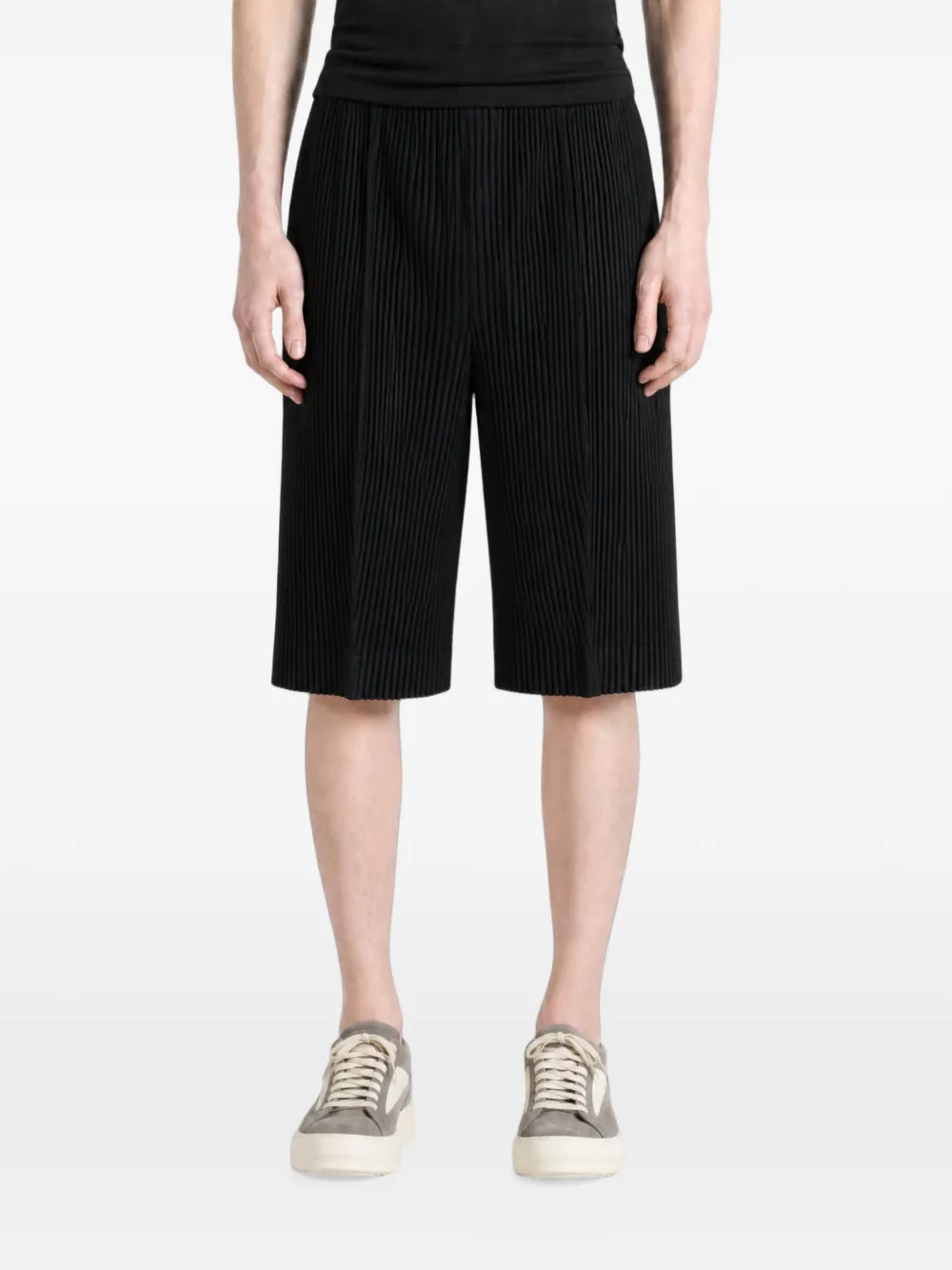 Homme Plissé Issey Miyake Geplooide shorts Zwart