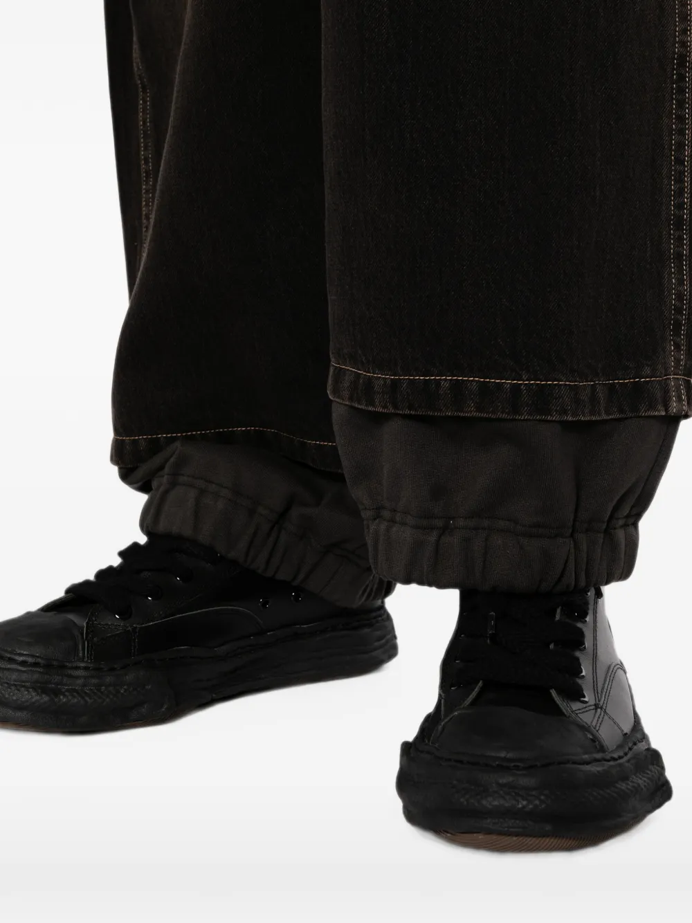Maison MIHARA YASUHIRO Gelaagde denim trainingsbroek Zwart