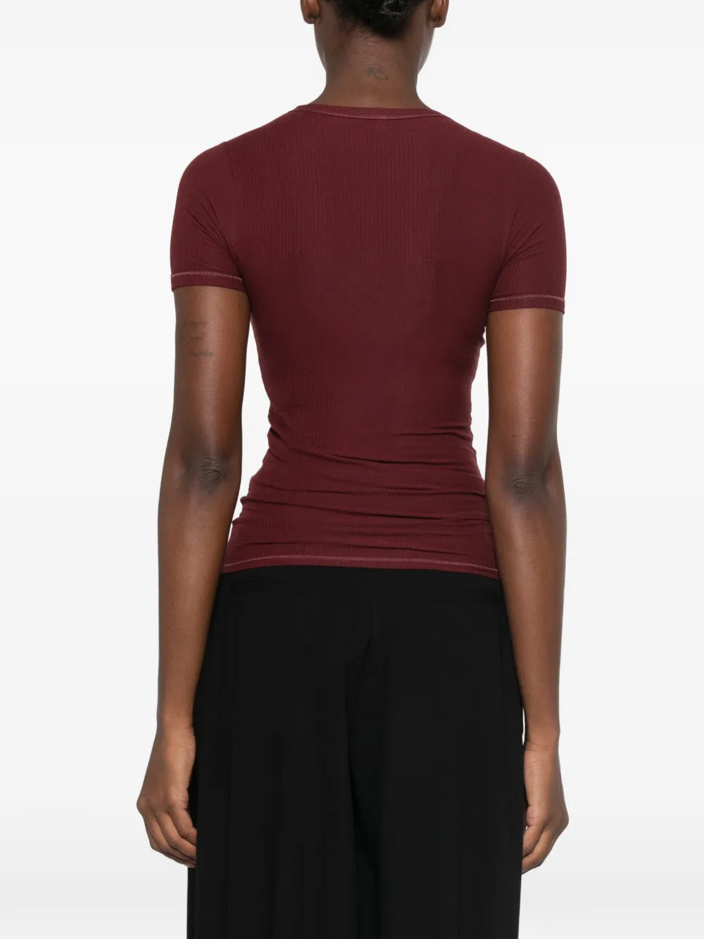 Baserange Geribbeld T-shirt met uitgesneden hart Rood