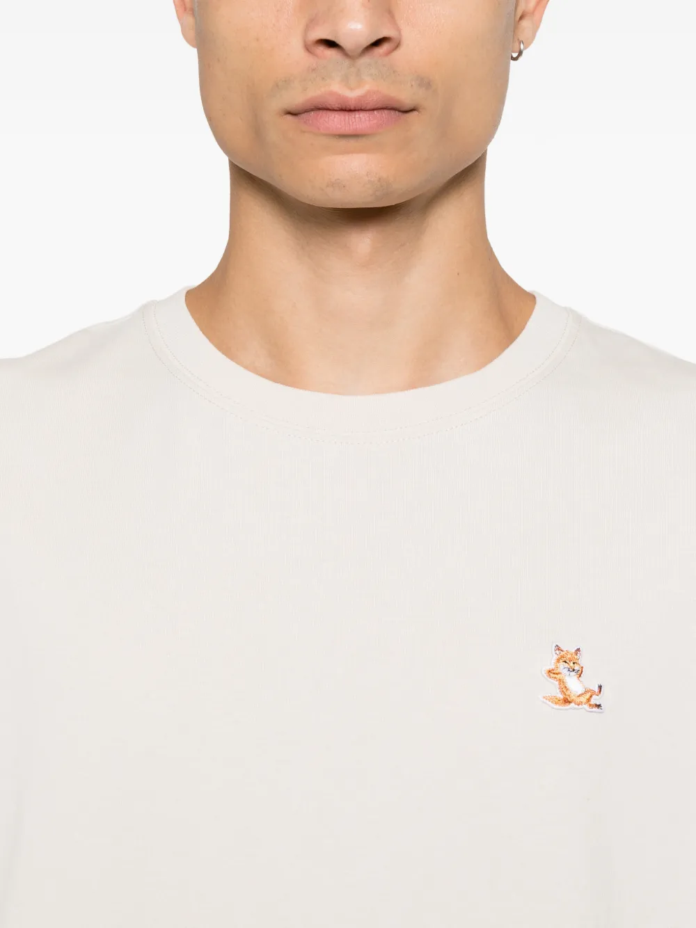 Maison Kitsuné T-shirt met logopatch Beige