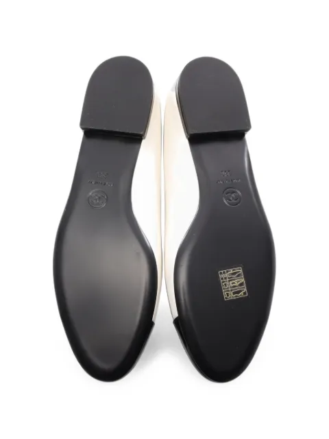 CHANEL Pre-Owned bailarinas Coco Mark Mary Jane con cadena 1986-1988