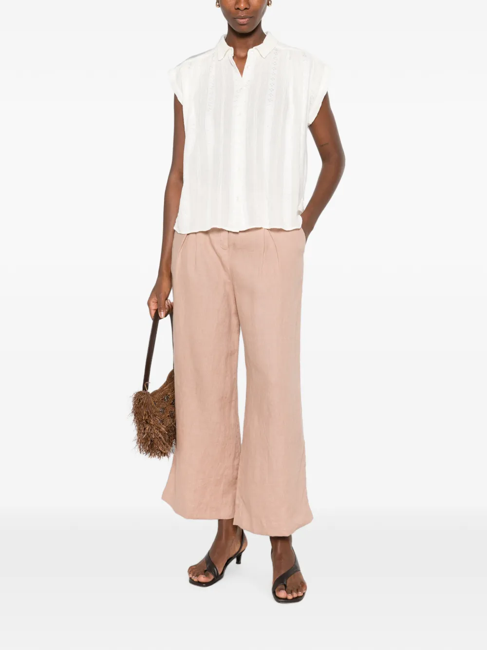 MAISON123 Derry mouwloze blouse met borduurwerk Beige