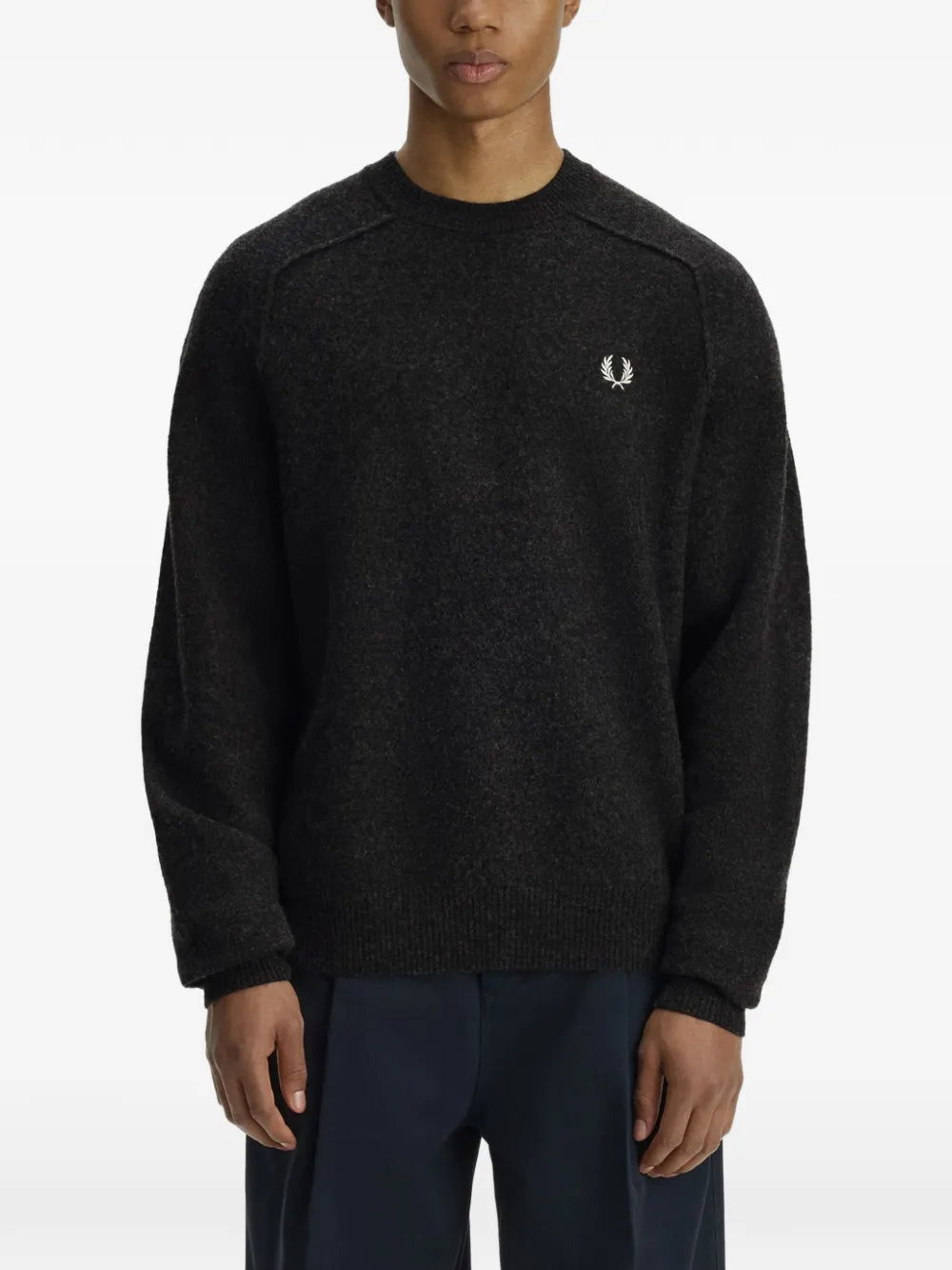 Fred Perry logo-embroidered raglan-sleeve sweater Grijs
