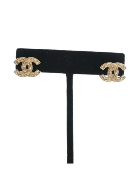 CHANEL Pre-Owned 1990-2026 vergoldete CC Ohrringe