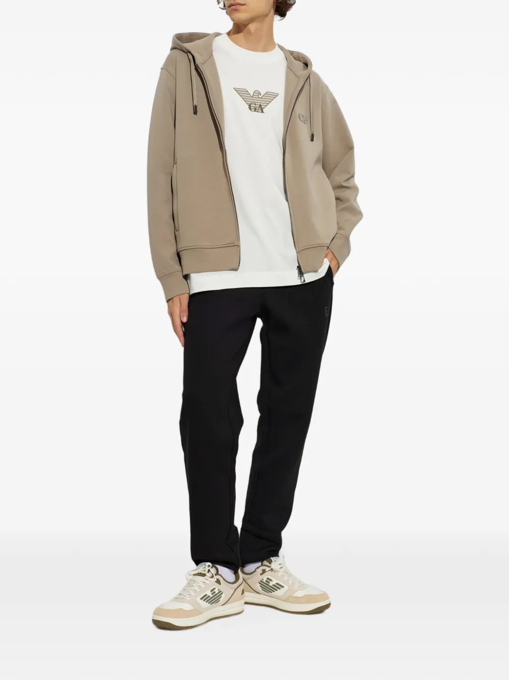 Emporio Armani T-shirt met geborduurd logo Wit