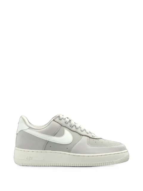 Nike Air Force 1 Retro sneakers