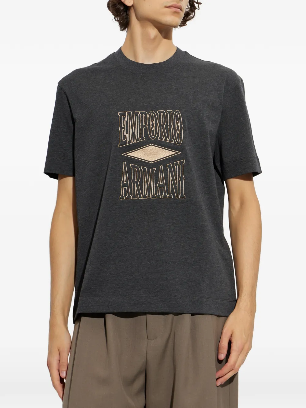 Emporio Armani T-shirt met geborduurd logo Grijs