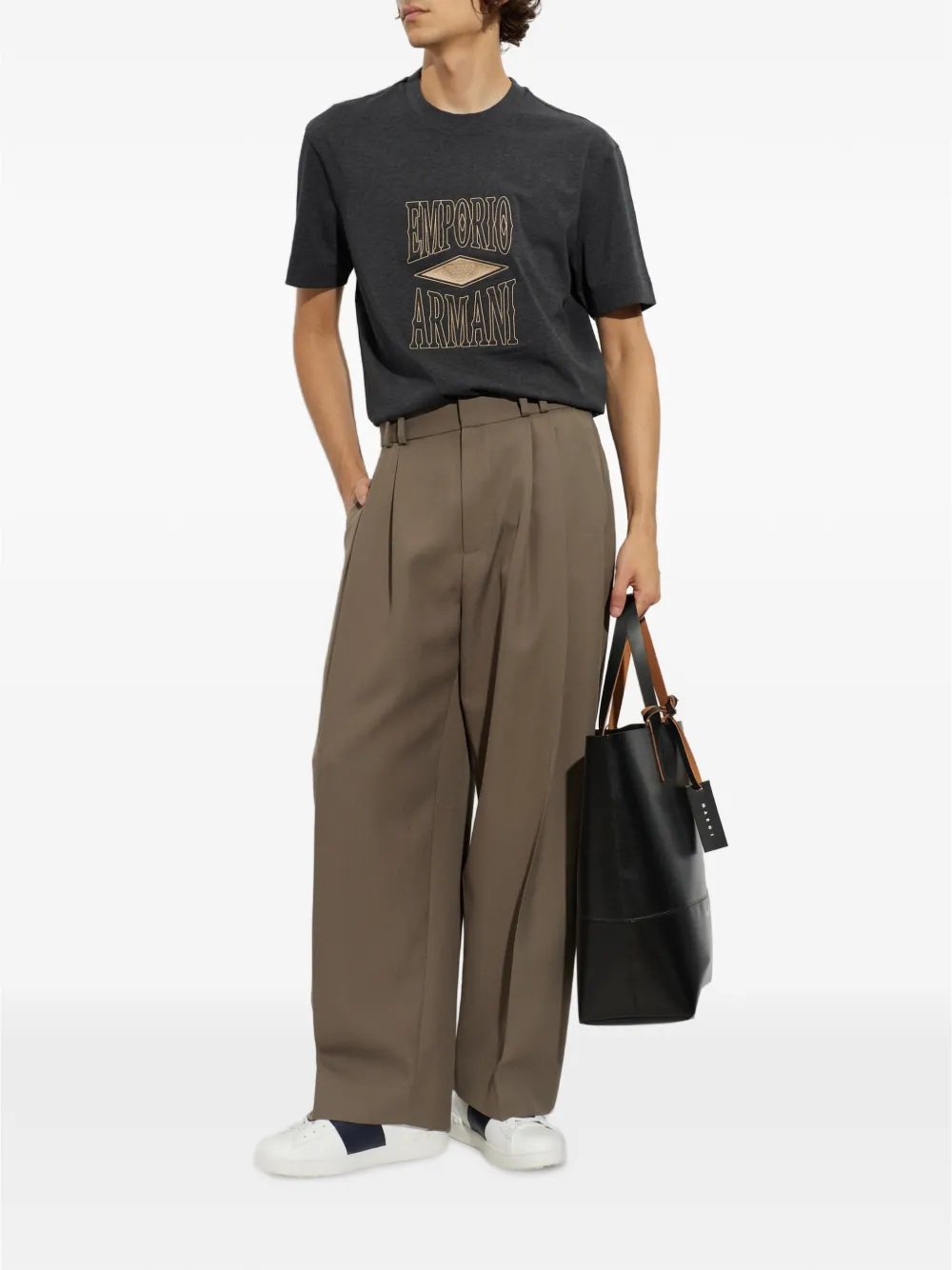 Emporio Armani T-shirt met geborduurd logo Grijs