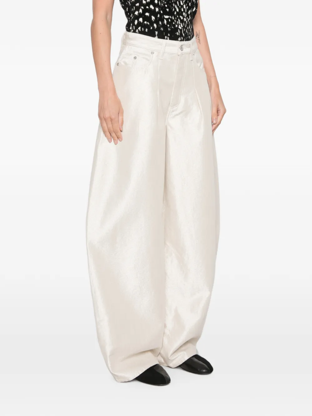Jacquemus De-Nîmes Ovalo jeans met wijde pijpen en metallic afwerking Beige