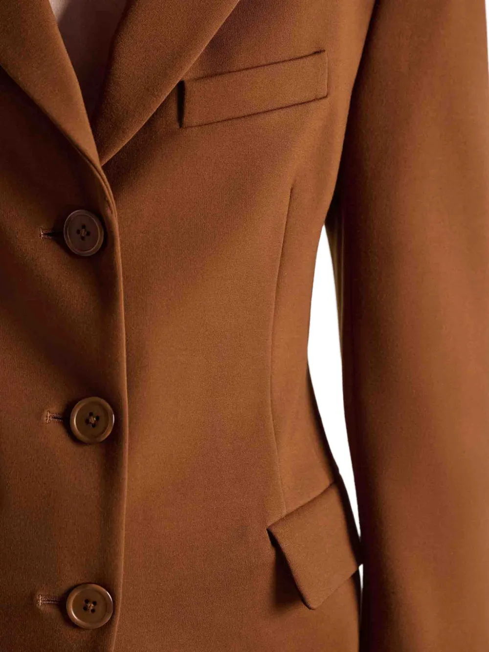 Dorothee Schumacher Colbert met enkele rij knopen Bruin