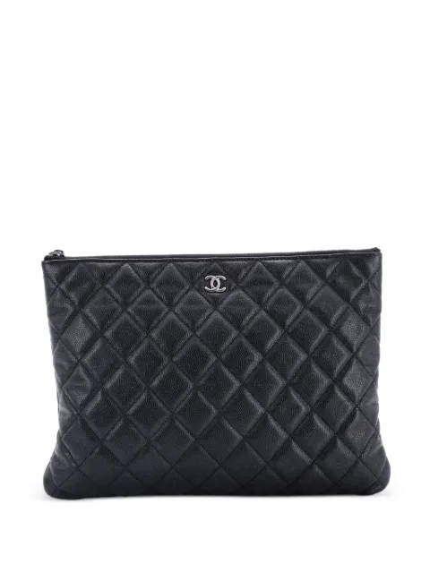 CHANEL Pre-Owned bolsa de mano O Case mediana de piel caviar capitonada