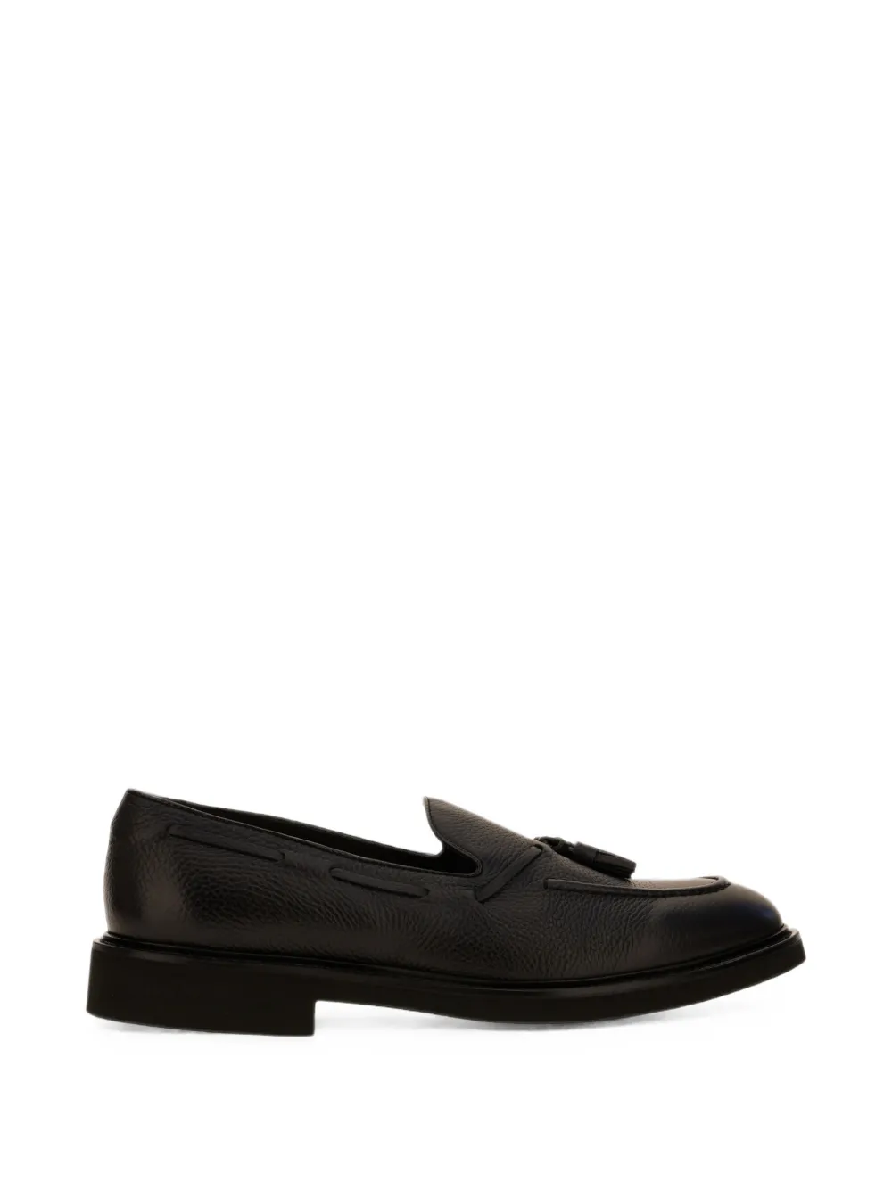Doucal's tassel grained leather loafers
