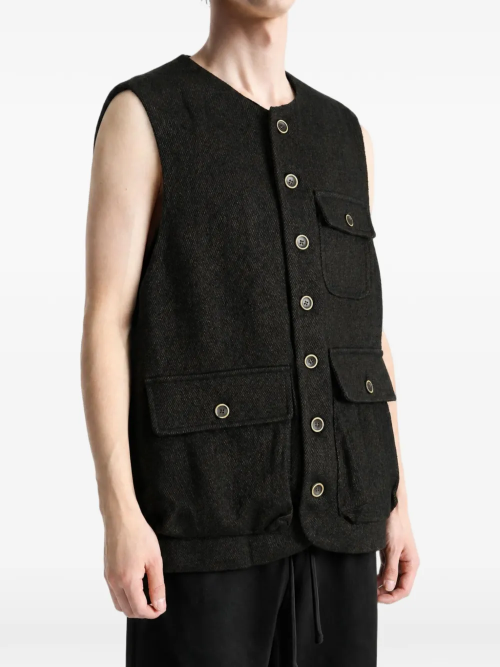 Uma Wang Bodywarmer met zakdetail en knopen Grijs