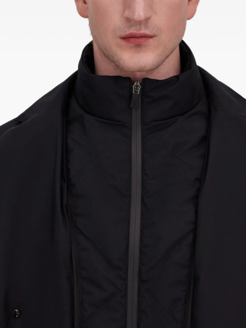 Herno Gore-Tex gelaagde jas met enkele rij knopen Zwart