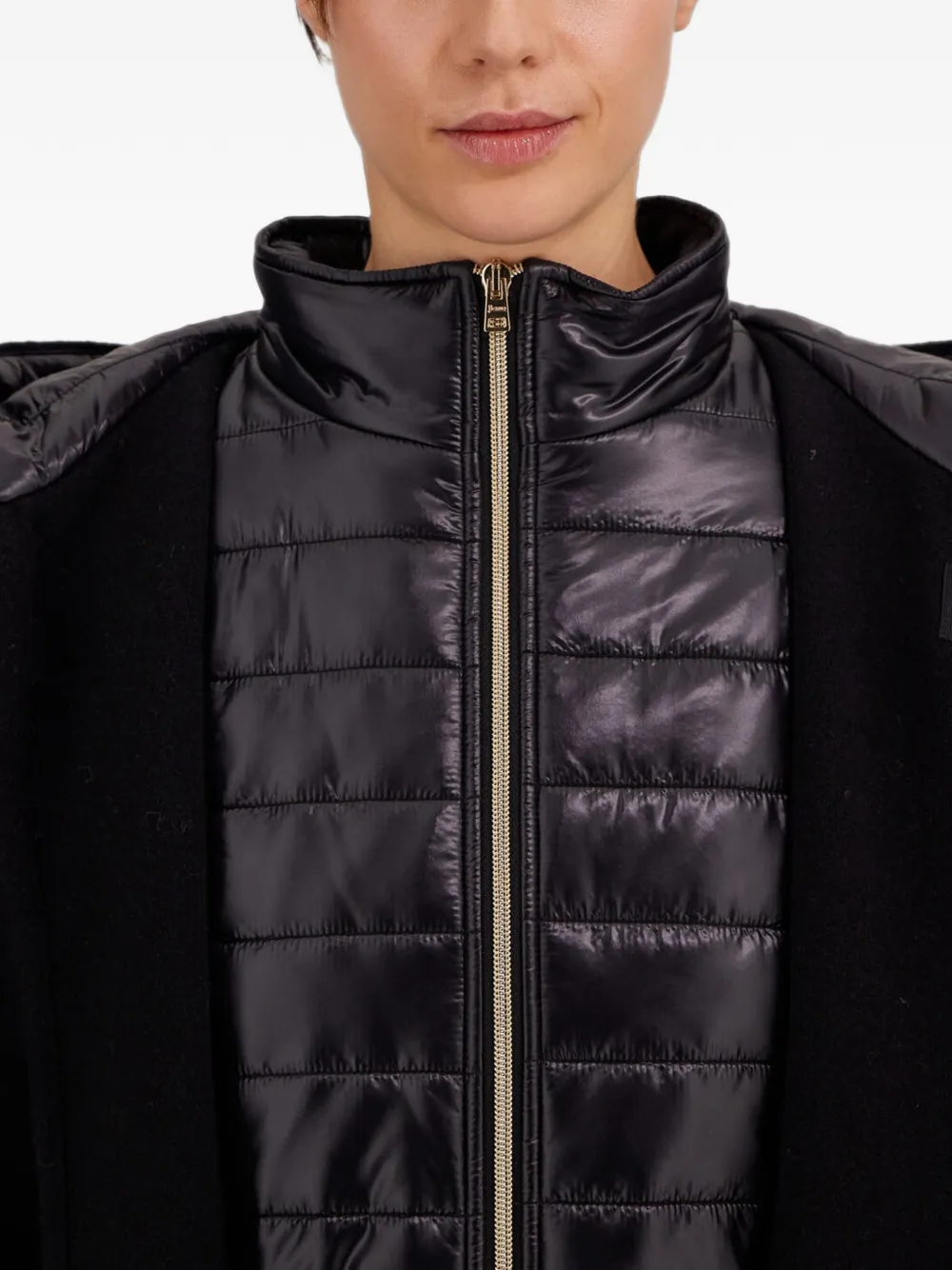 Herno Ultralight jas met enkele rij knopen en franje Zwart