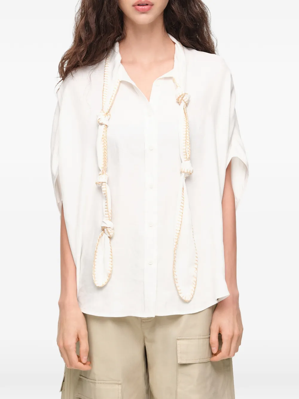 BIMBA Y LOLA Blouse met geknoopte hals en cape Wit