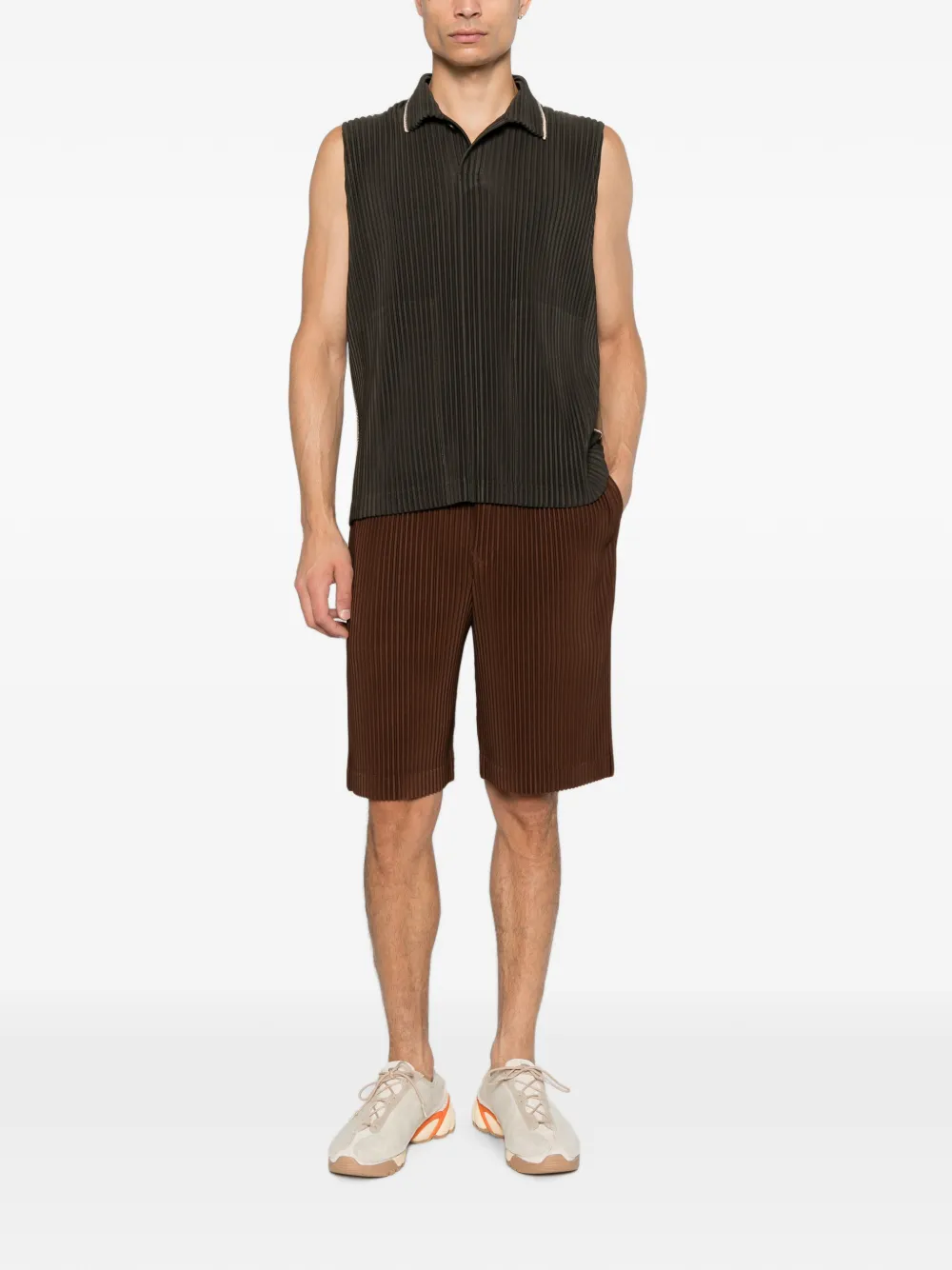 Homme Plissé Issey Miyake Shorts met plissé-effect Bruin