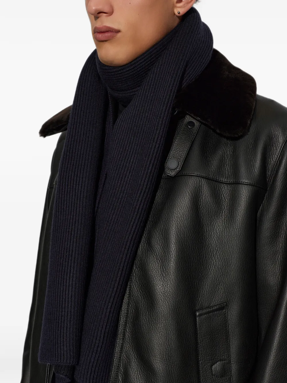 Brioni Ribgebreide sjaal Blauw
