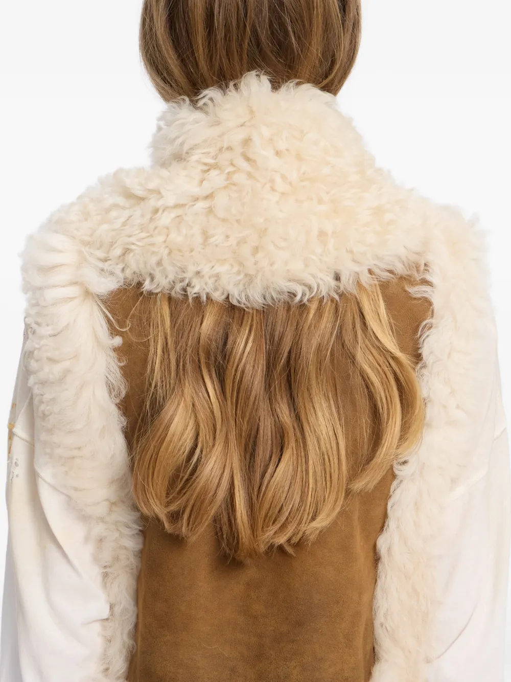 Ann Demeulemeester Sjaal met kraag van gekrulde lammy Beige