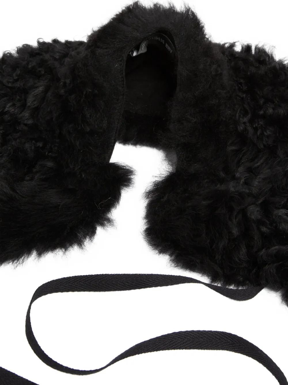 Ann Demeulemeester Curled Shearling Collar in Black, view 5