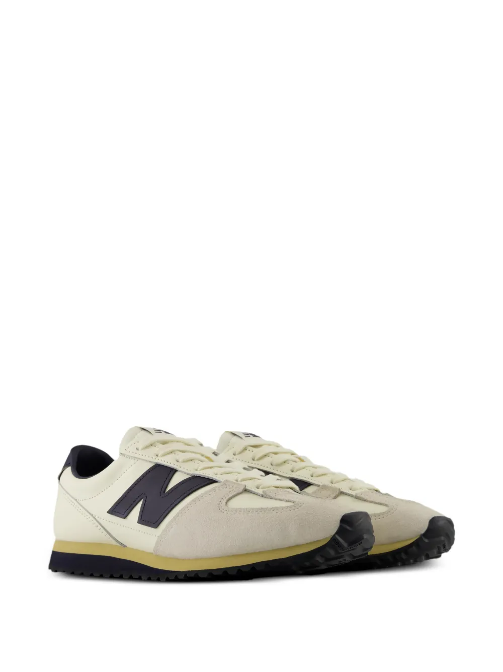 New Balance 471 tennis shoes Beige