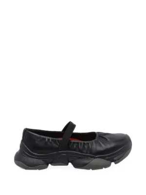 GROUNDS Tenis Moopie Mary Jane | Negro | FARFETCH CL