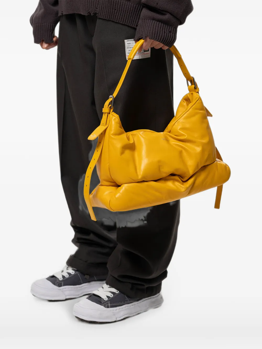 Maison MIHARA YASUHIRO "Pucker" gewatteerde tas Geel