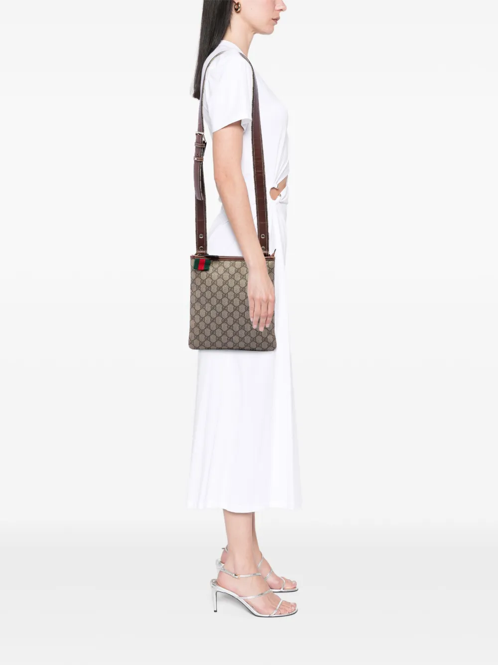 Gucci Pre-Owned 2016-2026 GG Supreme Web crossbodytas Beige