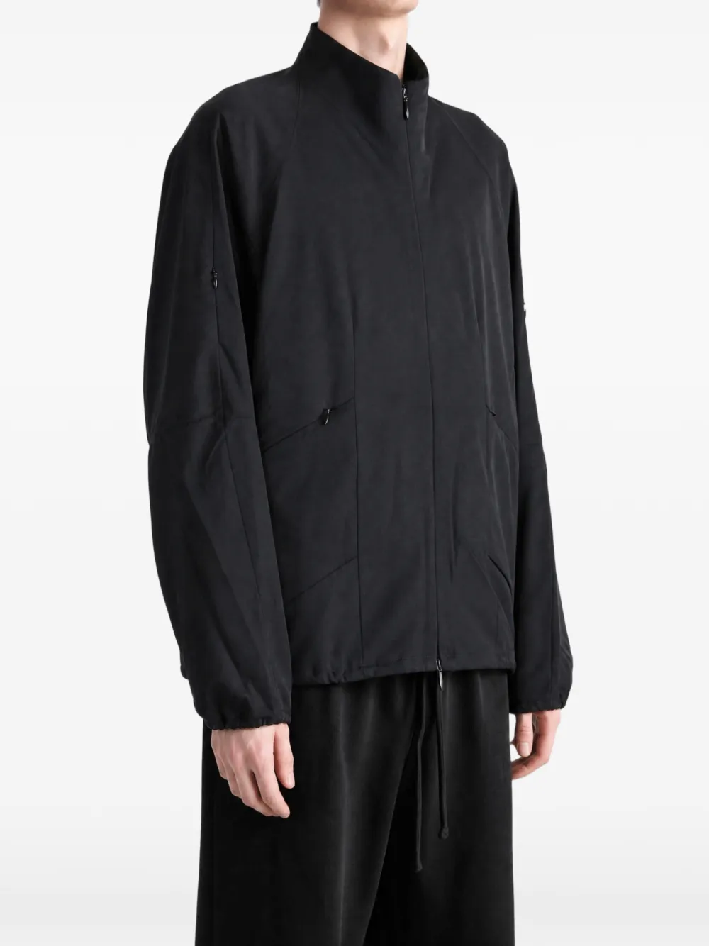 Kiko Kostadinov Jack met raglan mouwen en vlakken Zwart