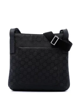 Emporio Armani ロゴ メッセンジャーバッグ | ブラック | FARFETCH JP