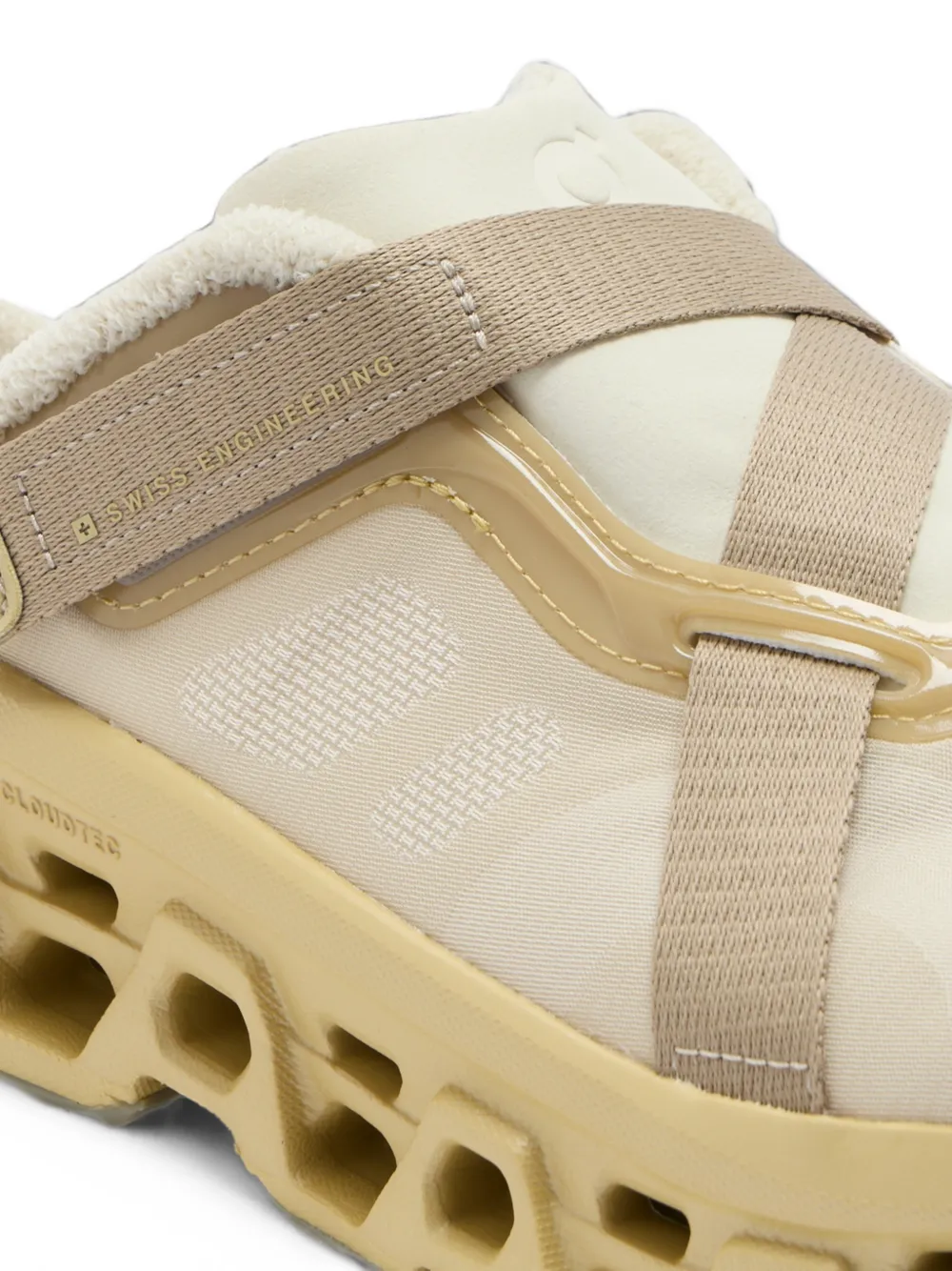 On Cloudm ster Mule sneakers Beige