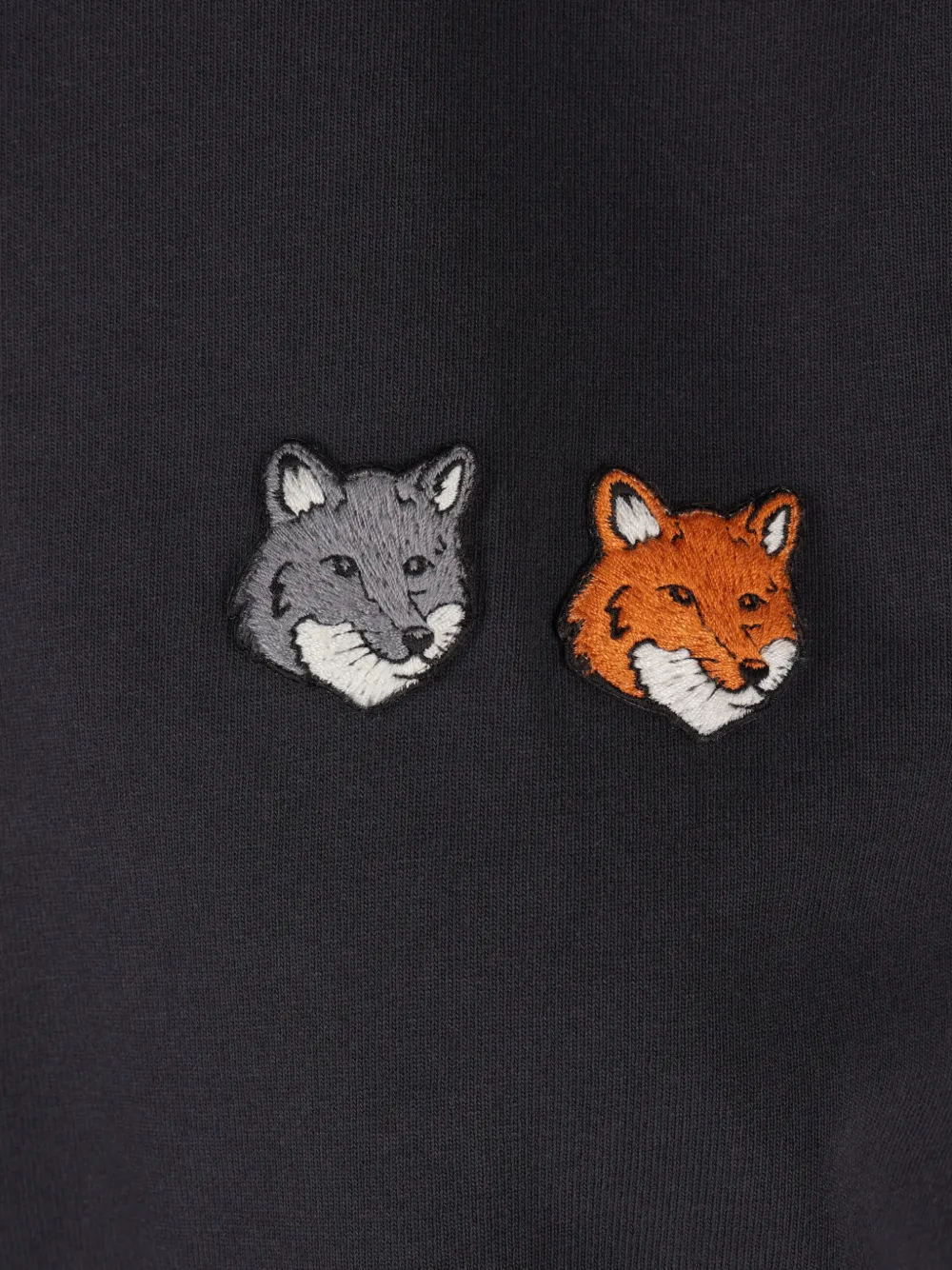 Maison Kitsuné T-shirt met geborduurd logo Zwart