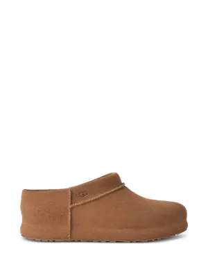 UGG Otzo Clog レザースリッポン | ニュートラル | FARFETCH JP