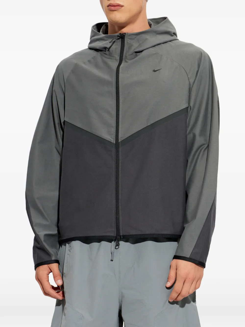 Nike Tech embroidered-logo hooded jacket Grijs