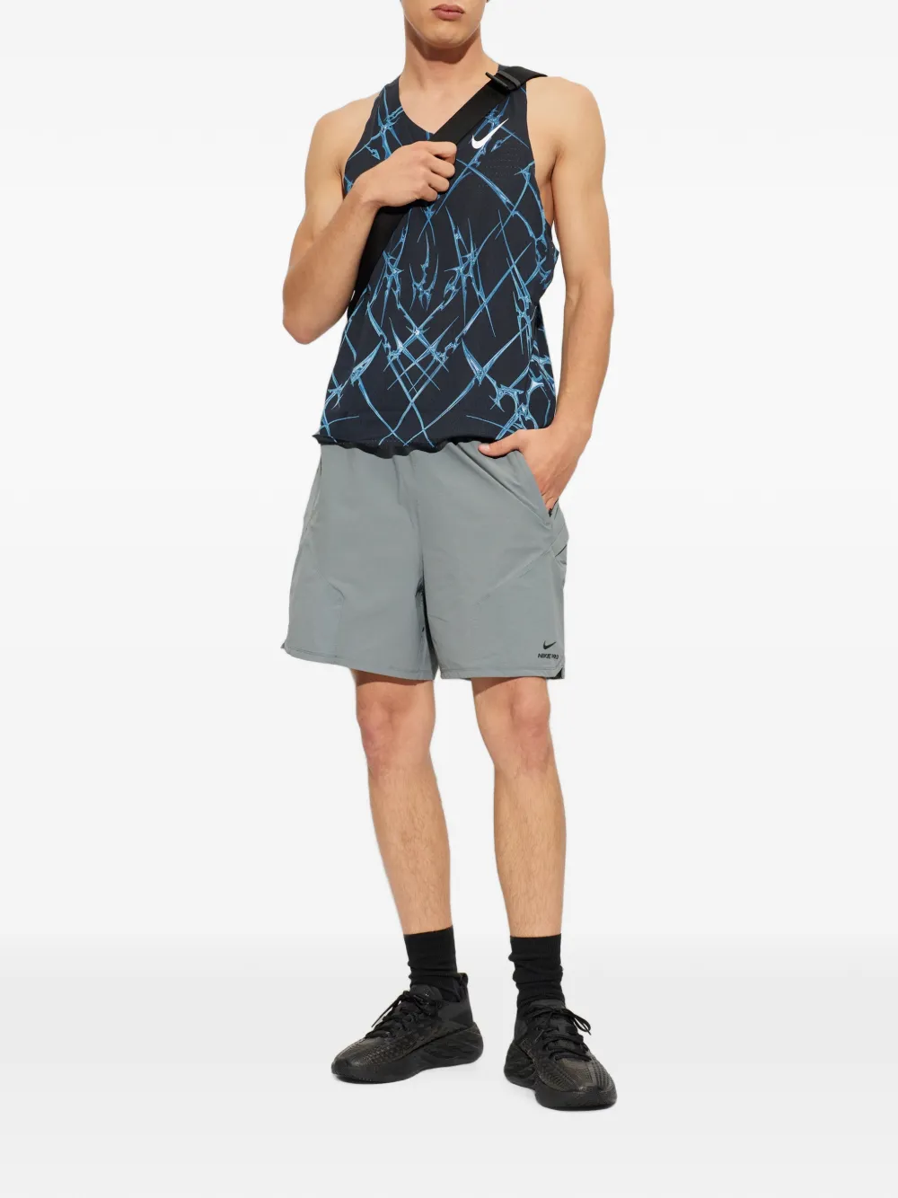 Nike Dri-FIT ADV sleeveless tank top Zwart